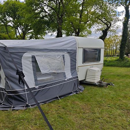 Camping Le Val Aux Fees - Broceliande Concoret Экстерьер фото