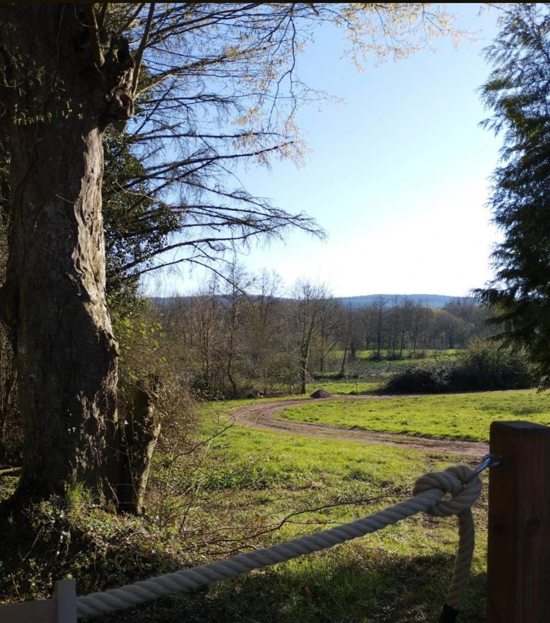 Camping Le Val Aux Fees - Broceliande Concoret Экстерьер фото